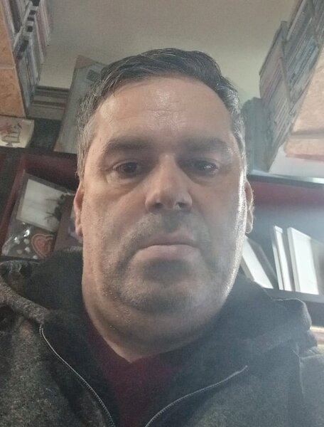 Doamna intre 52-53 ani fara obligatii,